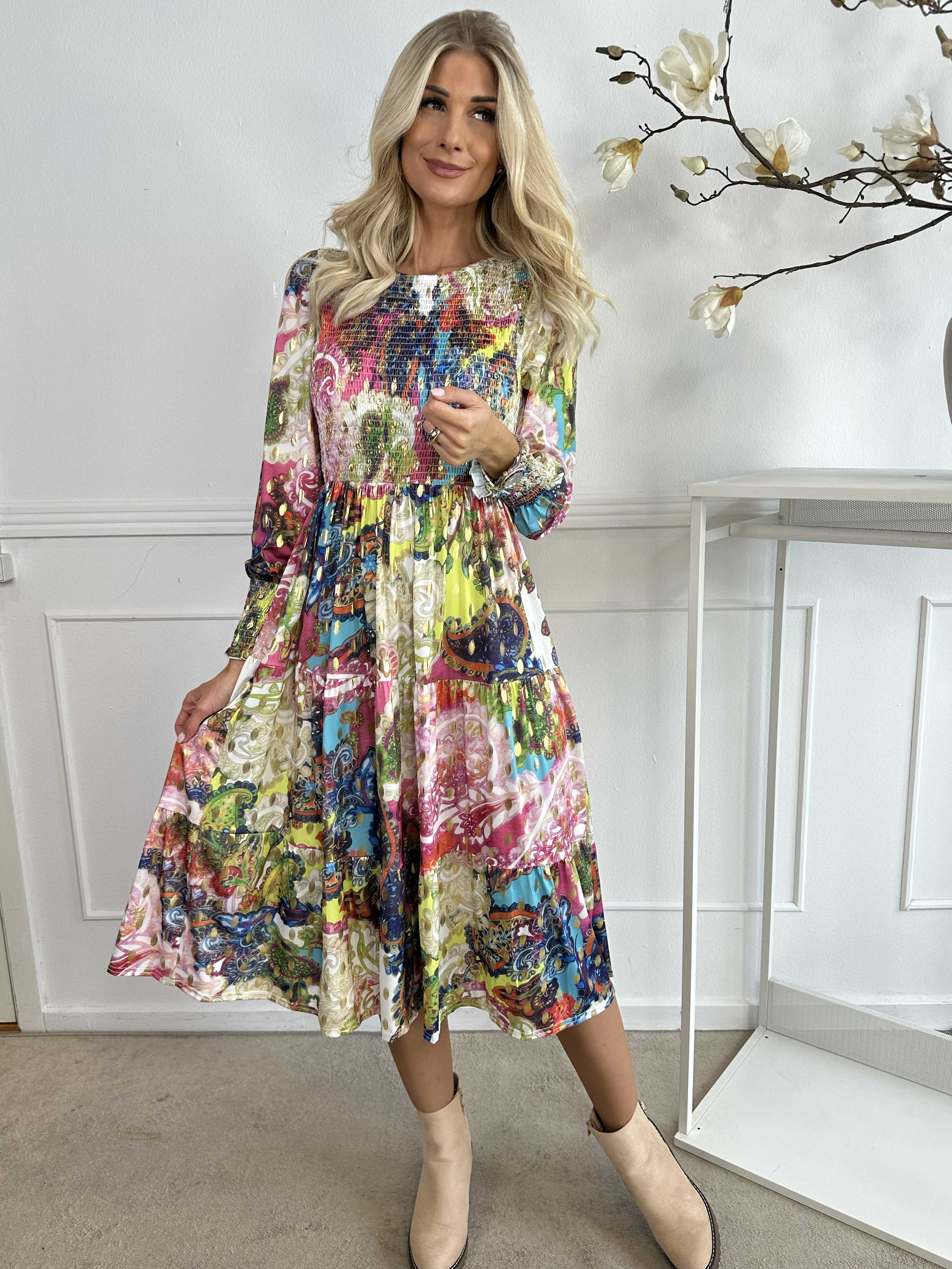 Kelly Elements Long - Elastisk klänning med smock över bröstet